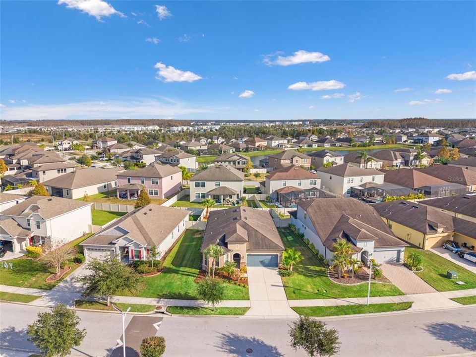 На продажу: $410,000 (3 спален, 2 ванн, 2100 Квадратных фут)