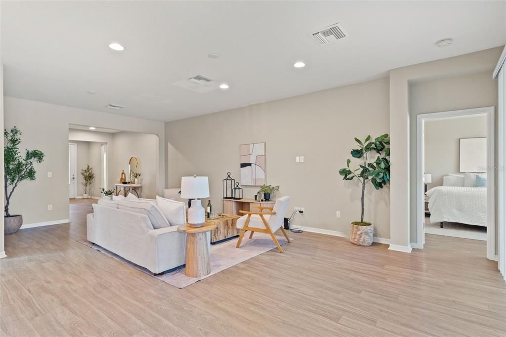 На продажу: $410,000 (3 спален, 2 ванн, 2100 Квадратных фут)