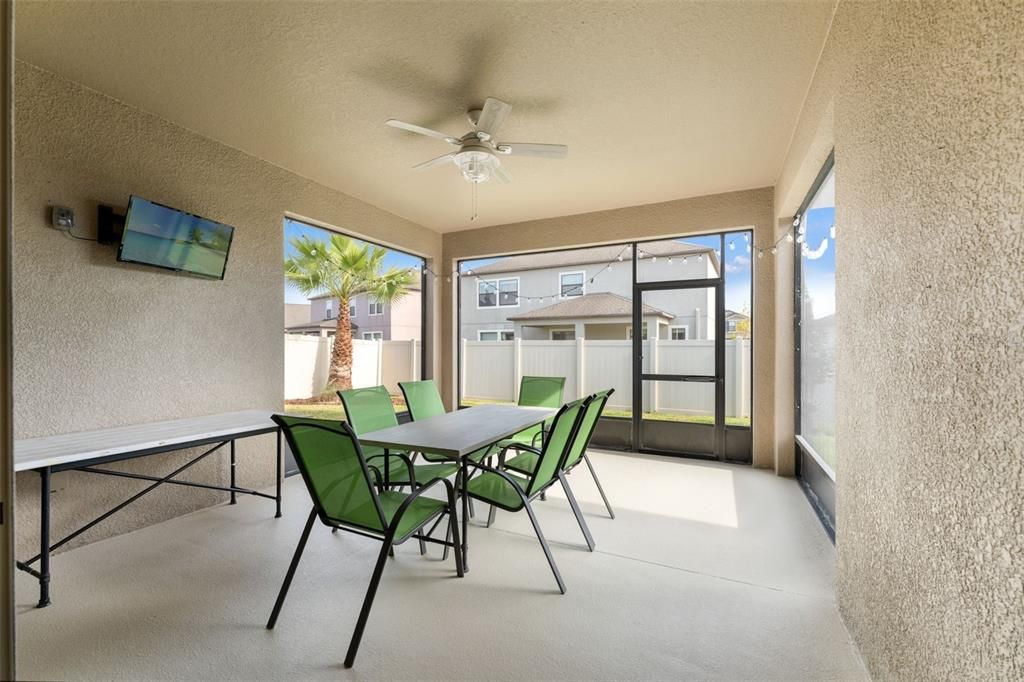 На продажу: $410,000 (3 спален, 2 ванн, 2100 Квадратных фут)