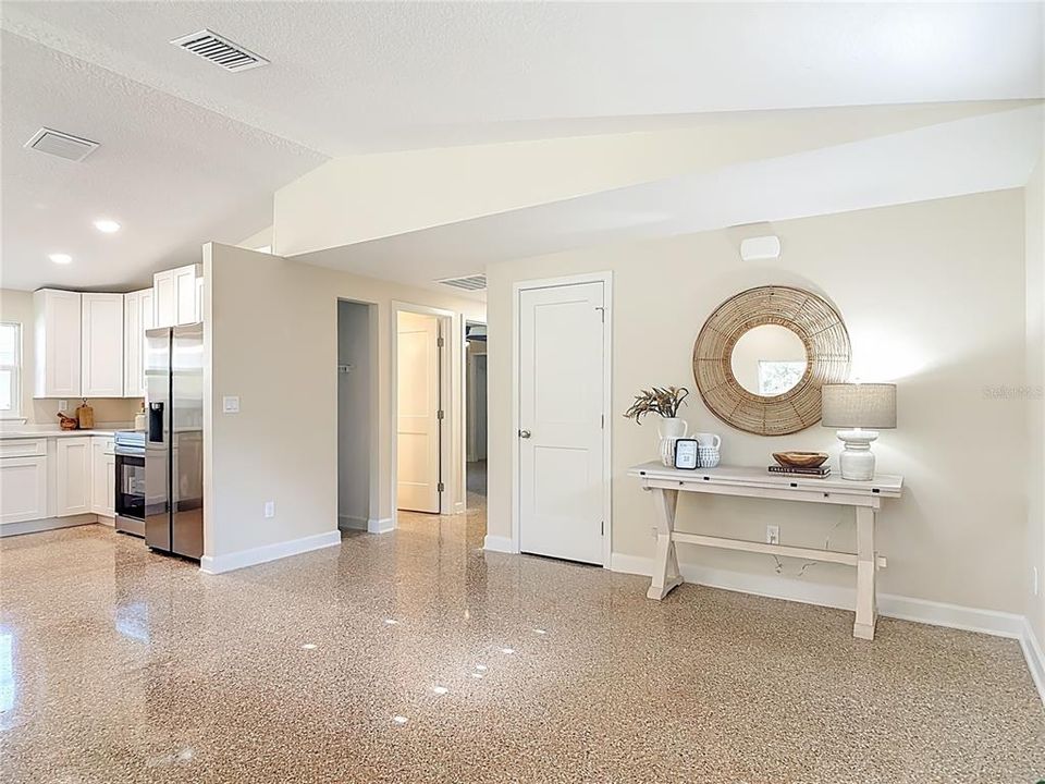 待售: $525,000 (3 贝兹, 3 浴室, 1882 平方英尺)