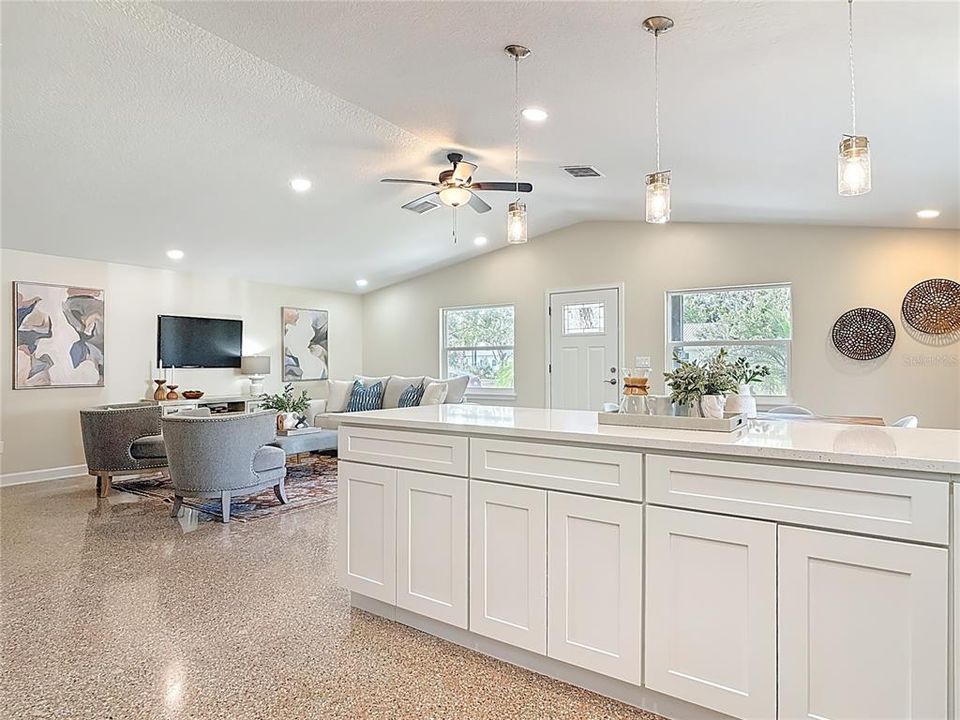 待售: $525,000 (3 贝兹, 3 浴室, 1882 平方英尺)