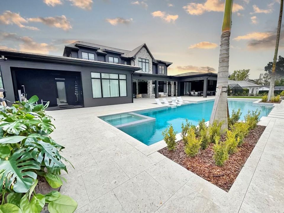 For Sale: $5,920,000 (5 beds, 5 baths, 6445 Square Feet)