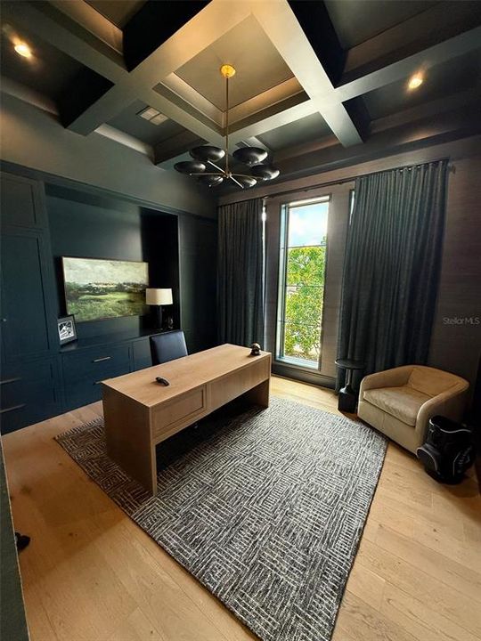 For Sale: $5,920,000 (5 beds, 5 baths, 6445 Square Feet)