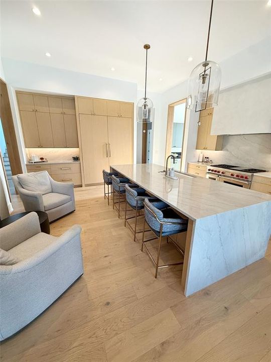 For Sale: $5,920,000 (5 beds, 5 baths, 6445 Square Feet)