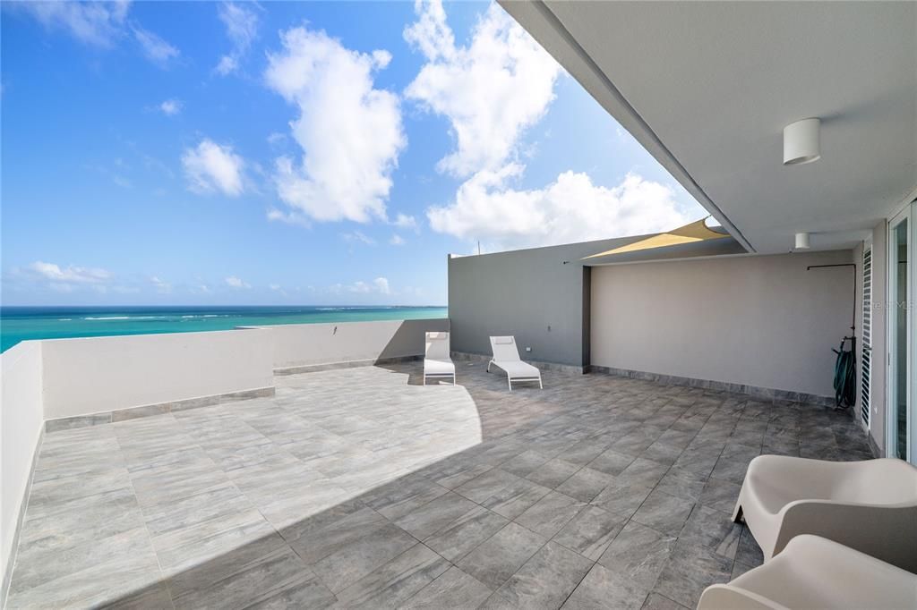 For Sale: $1,200,000 (2 beds, 2 baths, 2068 Square Feet)