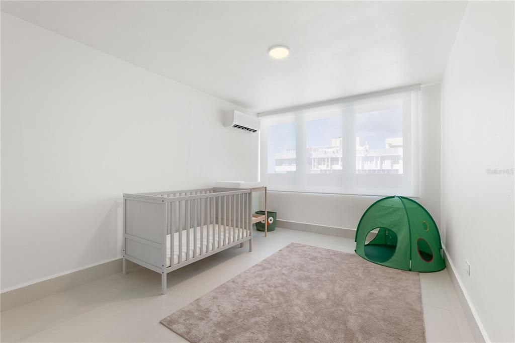 For Sale: $1,200,000 (2 beds, 2 baths, 2068 Square Feet)