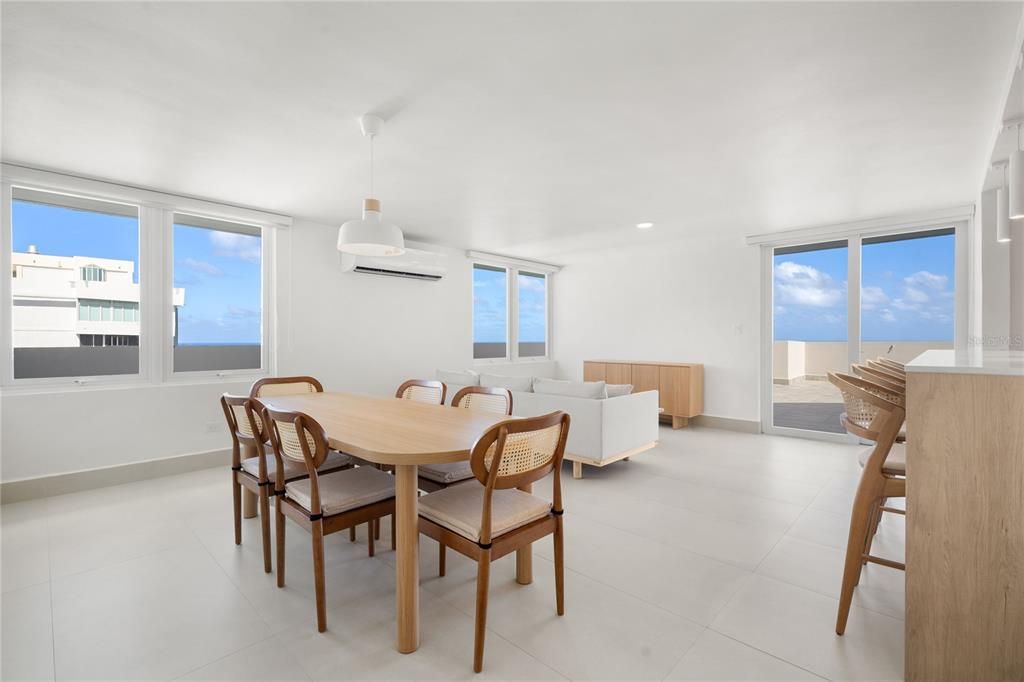 For Sale: $1,200,000 (2 beds, 2 baths, 2068 Square Feet)