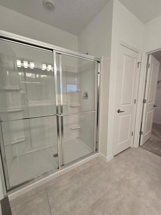 For Rent: $2,500 (3 beds, 2 baths, 1500 Square Feet)