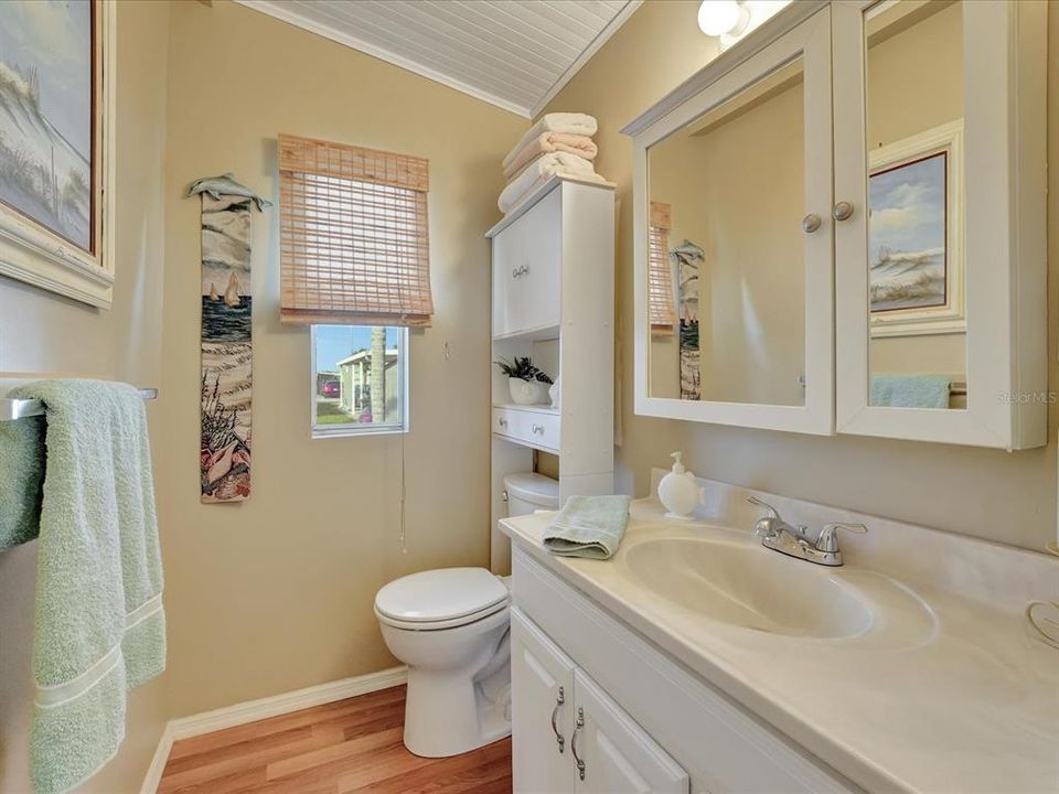 For Sale: $165,000 (3 beds, 2 baths, 1452 Square Feet)