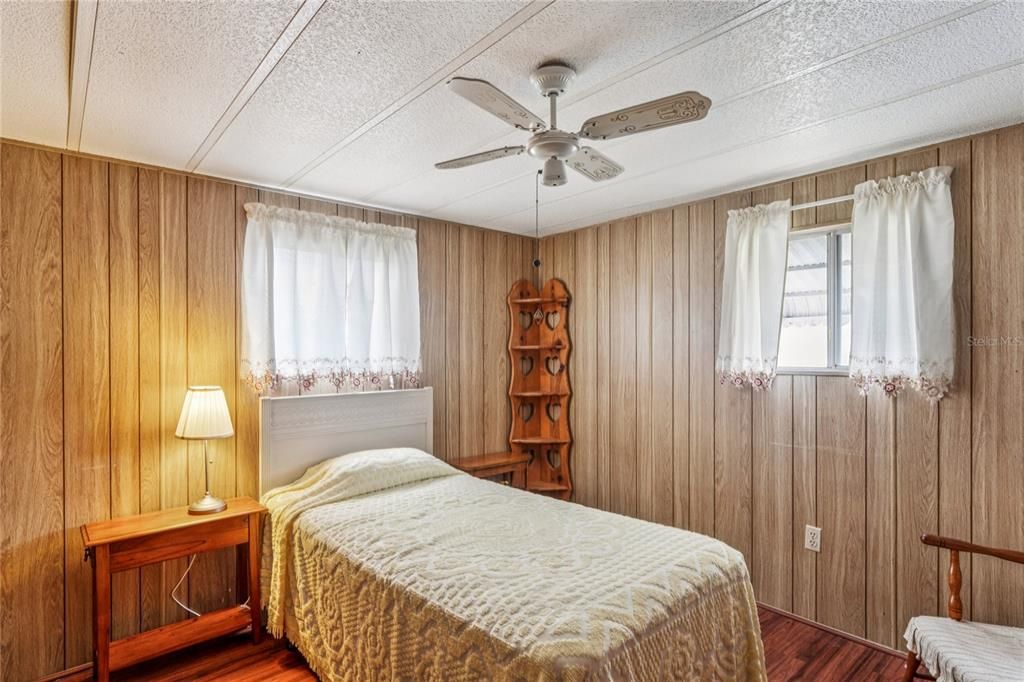 На продажу: $65,000 (2 спален, 2 ванн, 720 Квадратных фут)