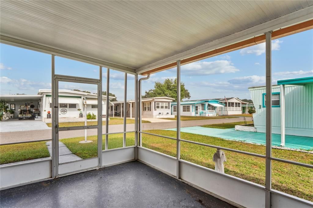 На продажу: $65,000 (2 спален, 2 ванн, 720 Квадратных фут)