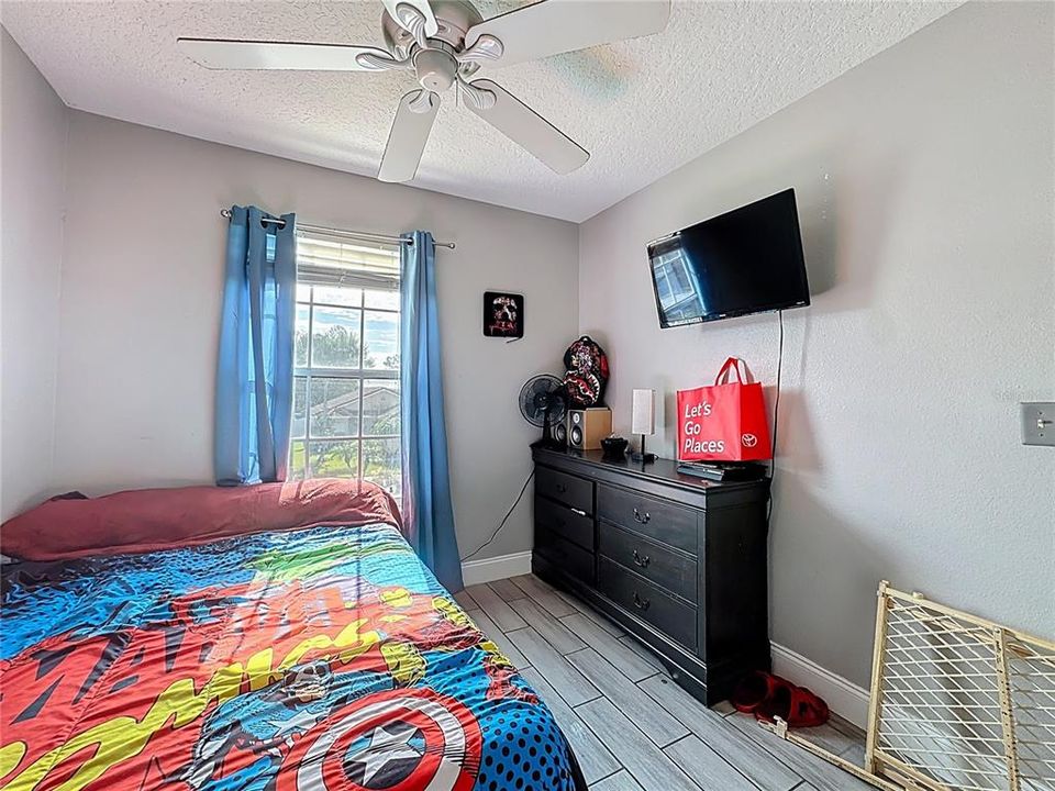 На продажу: $475,000 (5 спален, 2 ванн, 1907 Квадратных фут)