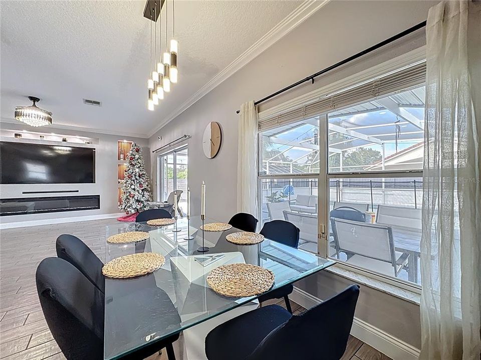 На продажу: $475,000 (5 спален, 2 ванн, 1907 Квадратных фут)