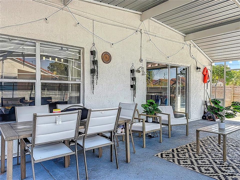 На продажу: $475,000 (5 спален, 2 ванн, 1907 Квадратных фут)