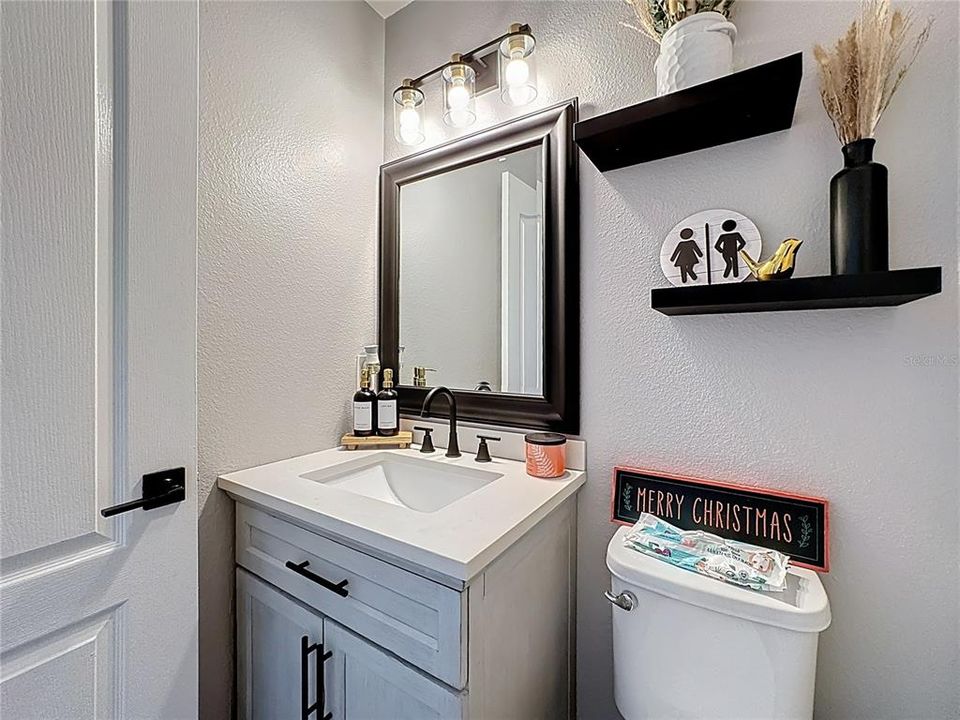 На продажу: $475,000 (5 спален, 2 ванн, 1907 Квадратных фут)