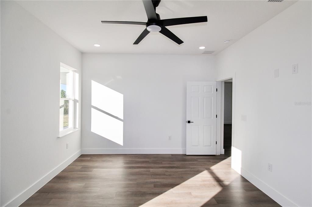 En Venta: $319,900 (3 camas, 2 baños, 1488 Pies cuadrados)