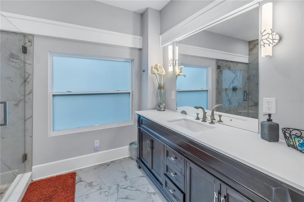 En Venta: $829,000 (3 camas, 2 baños, 1185 Pies cuadrados)