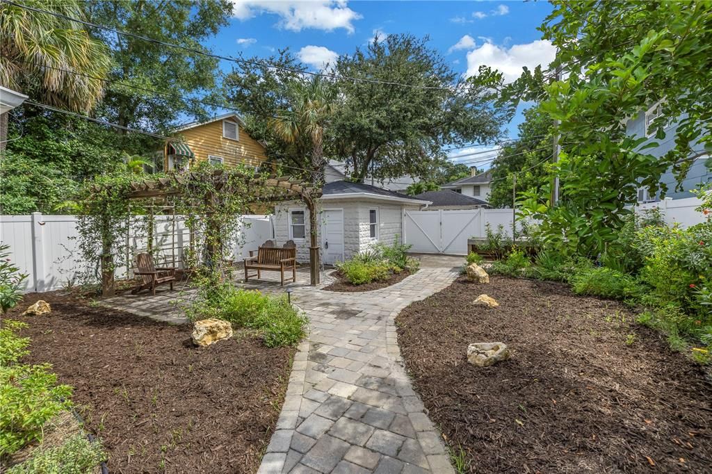 En Venta: $829,000 (3 camas, 2 baños, 1185 Pies cuadrados)