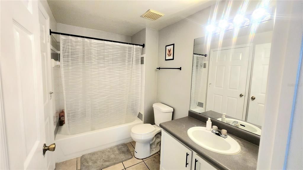 На продажу: $229,900 (3 спален, 2 ванн, 1278 Квадратных фут)