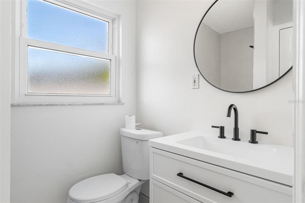 For Sale: $347,900 (3 beds, 1 baths, 1325 Square Feet)