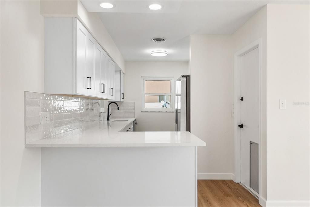 For Sale: $347,900 (3 beds, 1 baths, 1325 Square Feet)