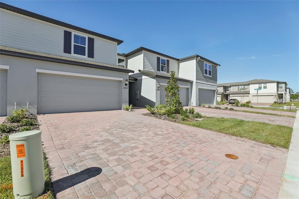 For Sale: $342,270 (3 beds, 2 baths, 1566 Square Feet)