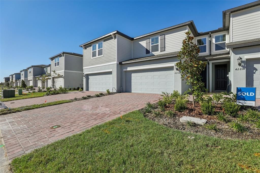 For Sale: $342,270 (3 beds, 2 baths, 1566 Square Feet)