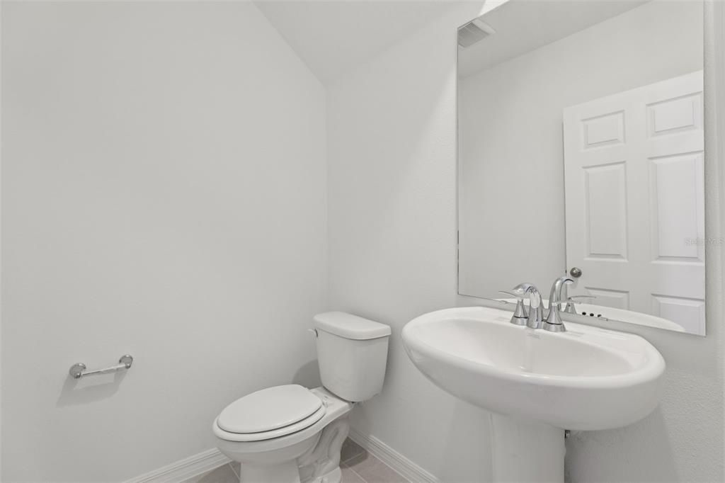 For Sale: $342,270 (3 beds, 2 baths, 1566 Square Feet)