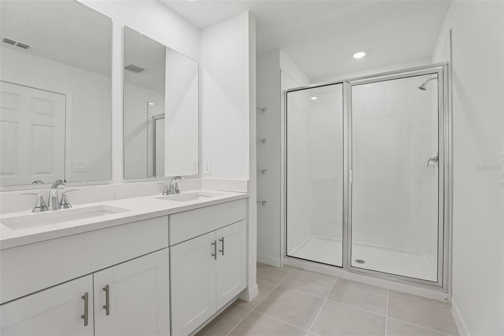 For Sale: $342,270 (3 beds, 2 baths, 1566 Square Feet)