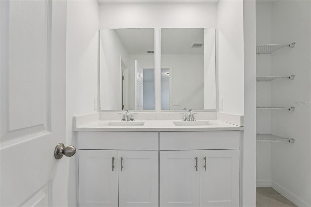 For Sale: $342,270 (3 beds, 2 baths, 1566 Square Feet)