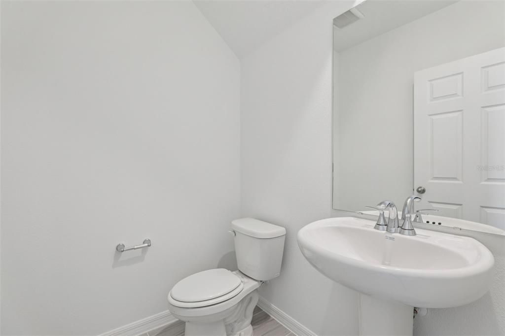 For Sale: $342,270 (3 beds, 2 baths, 1566 Square Feet)