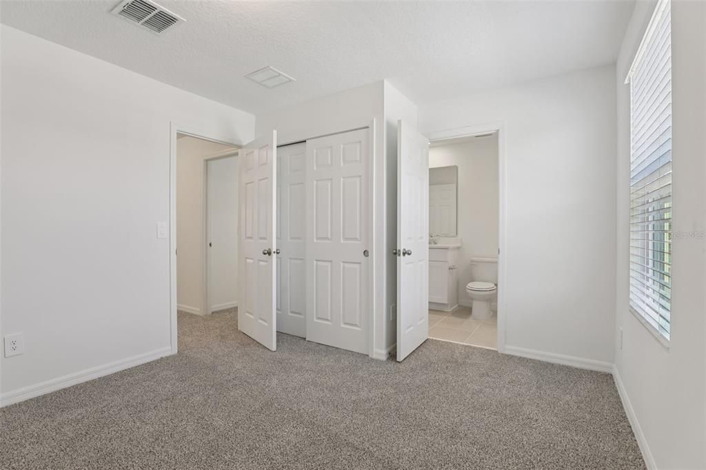 For Sale: $342,270 (3 beds, 2 baths, 1566 Square Feet)