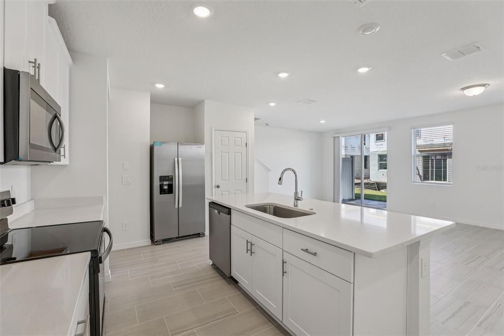 For Sale: $342,270 (3 beds, 2 baths, 1566 Square Feet)