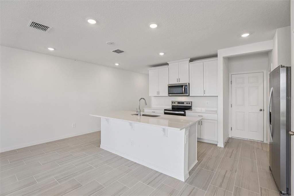 En Venta: $343,025 (3 camas, 2 baños, 1566 Pies cuadrados)