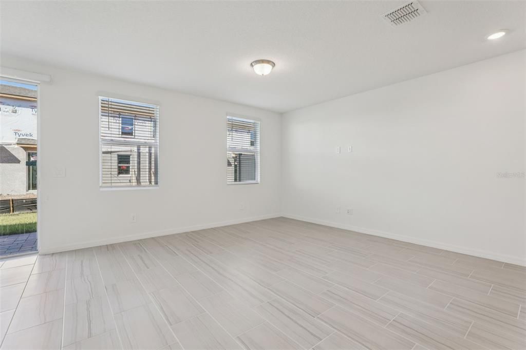 En Venta: $343,025 (3 camas, 2 baños, 1566 Pies cuadrados)