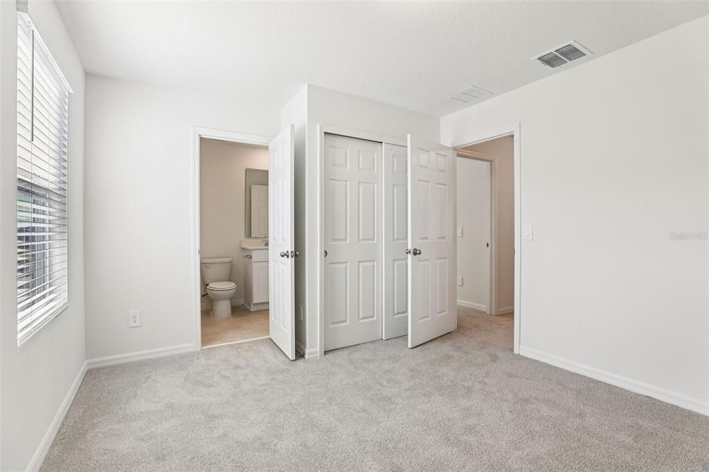 For Sale: $341,050 (3 beds, 2 baths, 1566 Square Feet)