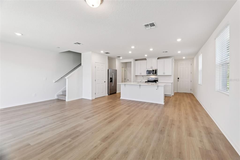 For Sale: $360,520 (3 beds, 2 baths, 1808 Square Feet)