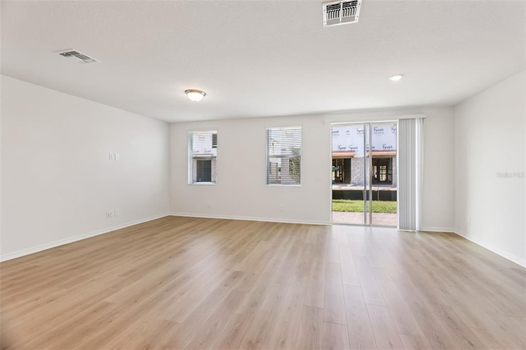 For Sale: $360,520 (3 beds, 2 baths, 1808 Square Feet)