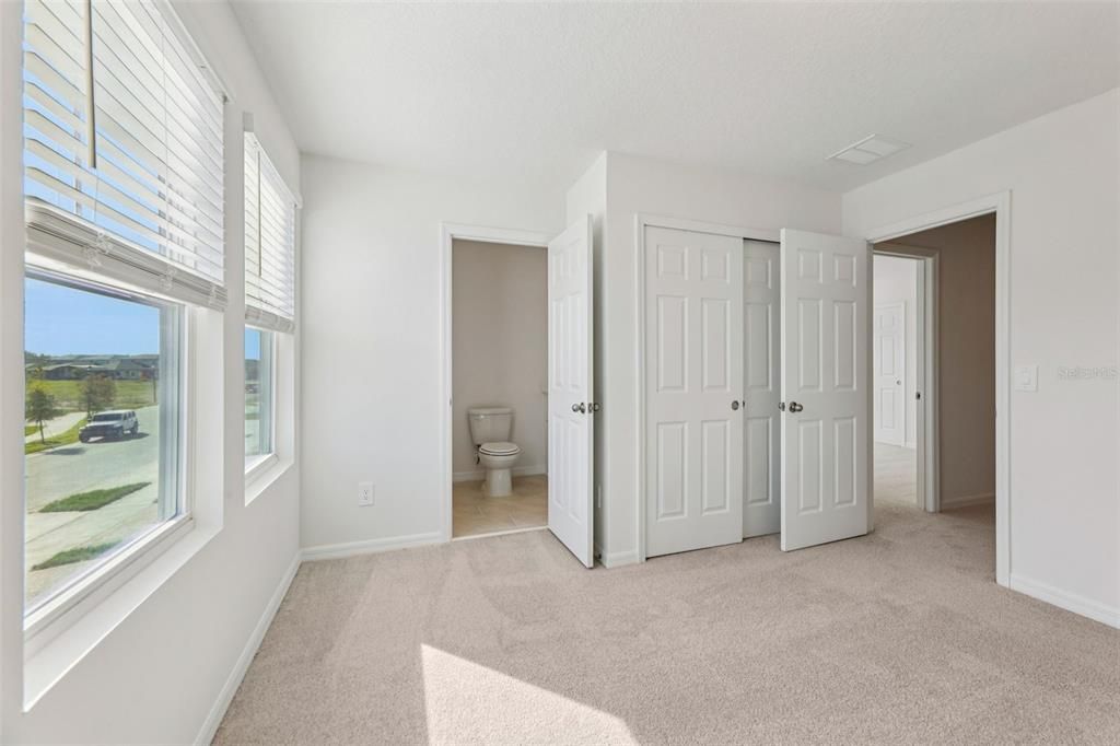 For Sale: $360,520 (3 beds, 2 baths, 1808 Square Feet)