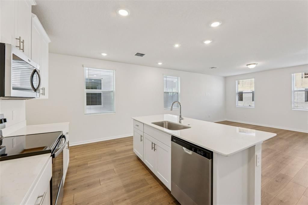 For Sale: $360,520 (3 beds, 2 baths, 1808 Square Feet)