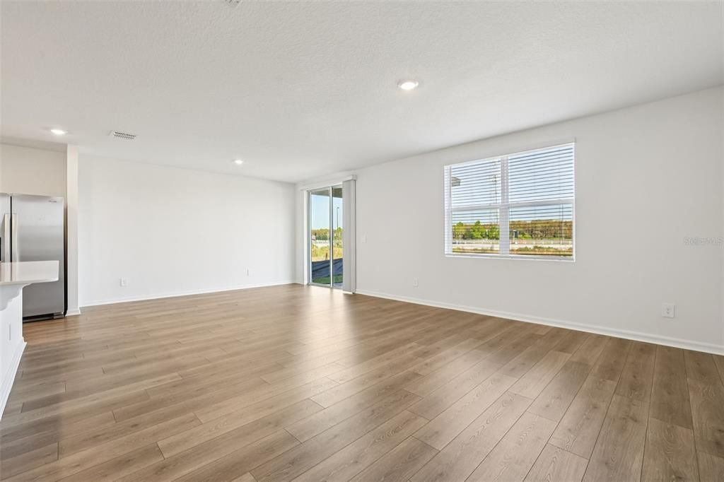 На продажу: $440,175 (4 спален, 2 ванн, 1840 Квадратных фут)