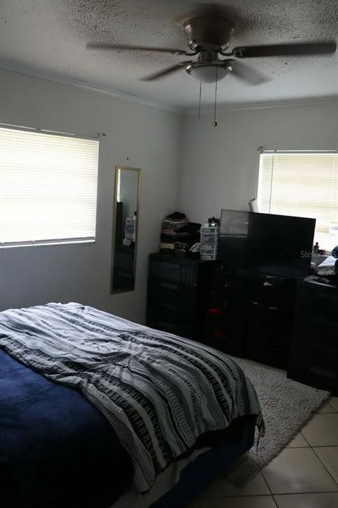 For Sale: $240,000 (3 beds, 1 baths, 1070 Square Feet)