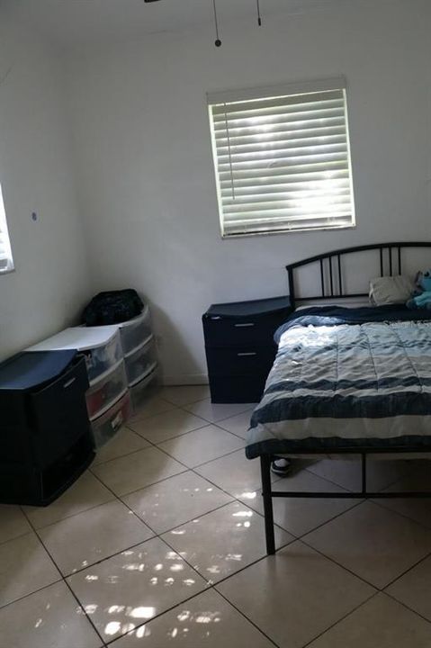 For Sale: $240,000 (3 beds, 1 baths, 1070 Square Feet)