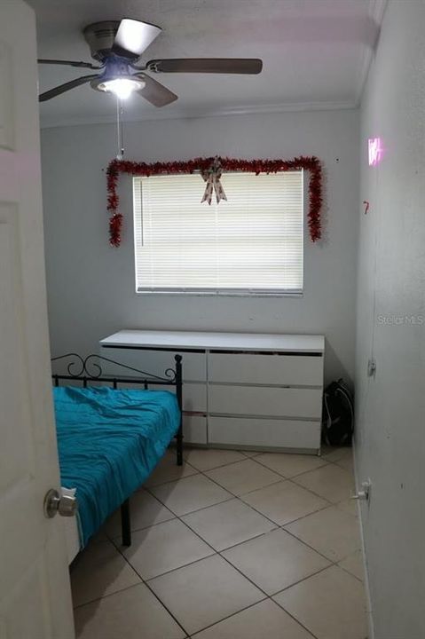 For Sale: $240,000 (3 beds, 1 baths, 1070 Square Feet)