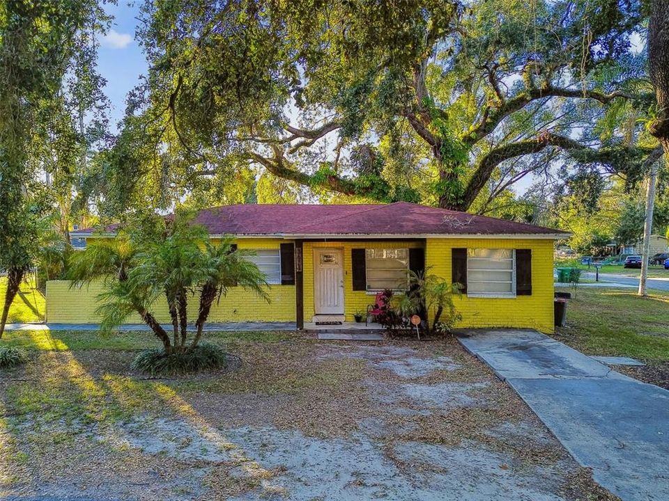 На продажу: $240,000 (3 спален, 1 ванн, 1070 Квадратных фут)