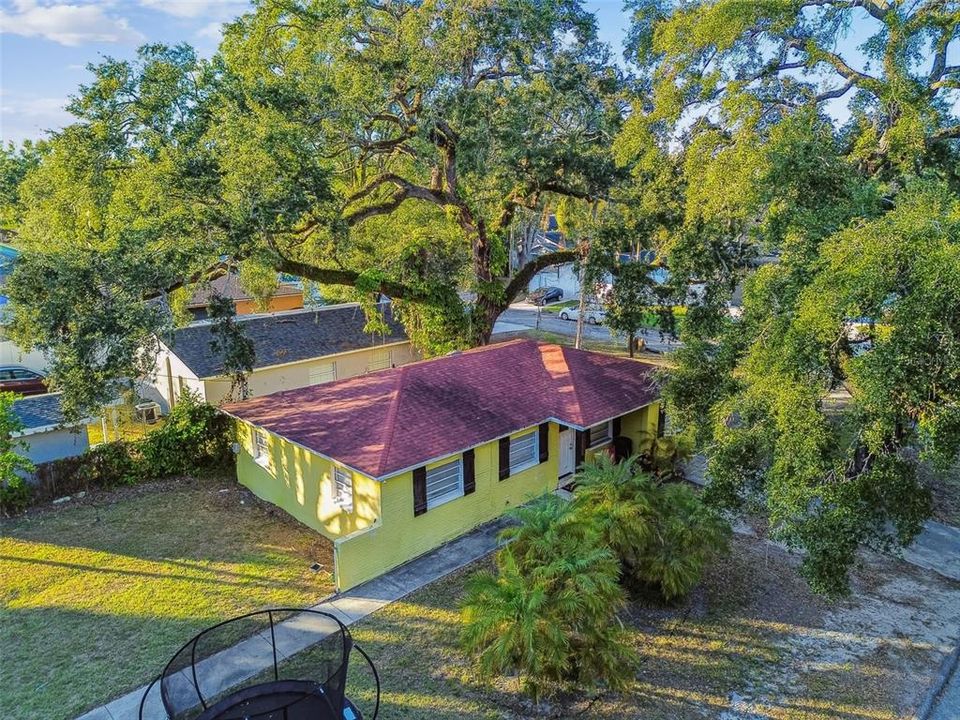 На продажу: $240,000 (3 спален, 1 ванн, 1070 Квадратных фут)