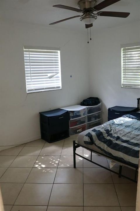 For Sale: $240,000 (3 beds, 1 baths, 1070 Square Feet)