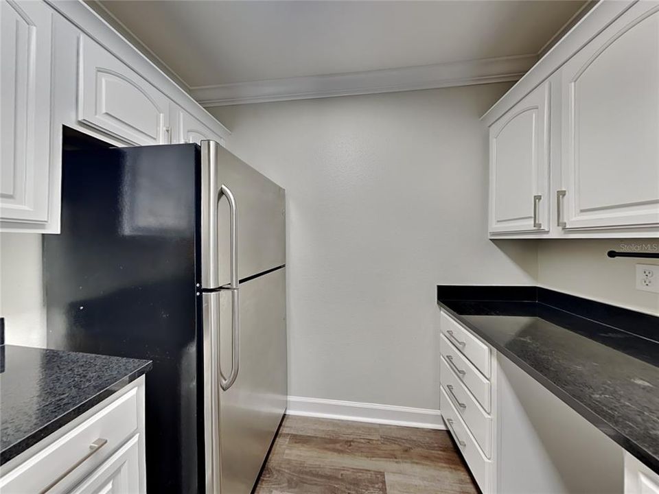 В аренду: $1,650 (2 спален, 2 ванн, 993 Квадратных фут)