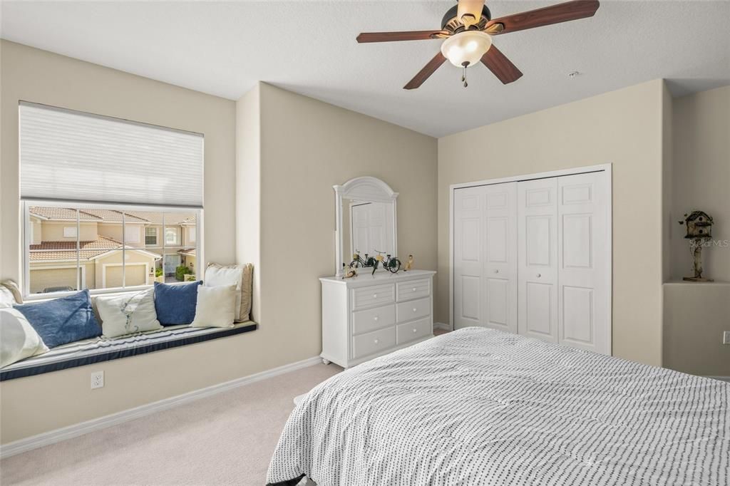 В аренду: $2,650 (3 спален, 2 ванн, 2045 Квадратных фут)