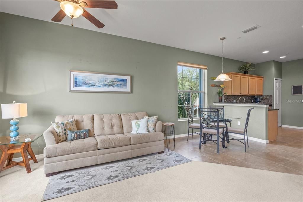 В аренду: $2,650 (3 спален, 2 ванн, 2045 Квадратных фут)